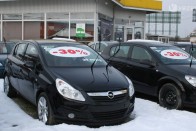 Átvette a vezetést az Opel idehaza 274