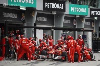 F1: Massa a Ferrari kerékcseréin javítana 63