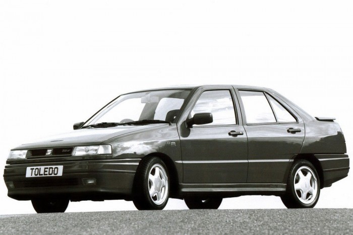 Huzat a légzsákra 8 | Vezess Takarékos, de nem fürge a Seat Toledo az 1,9-es szívódízellel. Viszont hatalmas a csomagtere