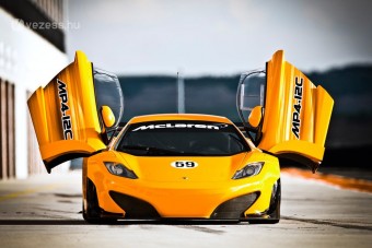 F1 szimulátorból jön a McLaren GT autója