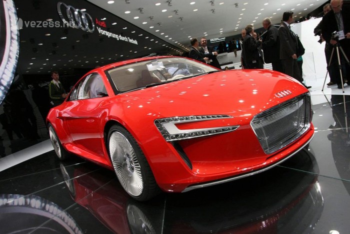 Gigantikus támogatás a villanyautóknak