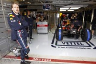 F1: Buttoné a második edzés 56