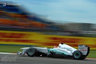 F1: Buttoné a második edzés 90