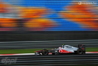 F1: Button jól ugratott a 