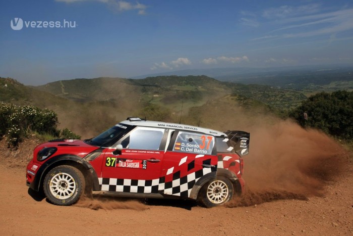 Őrzi első helyét Loeb az Olasz-ralin 8