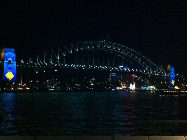 Sydney-ben is kivetítették logót, az afrikai kamionosok azonnal el is vették a gázt