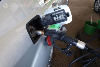 Ki fizet az üzemanyagért?