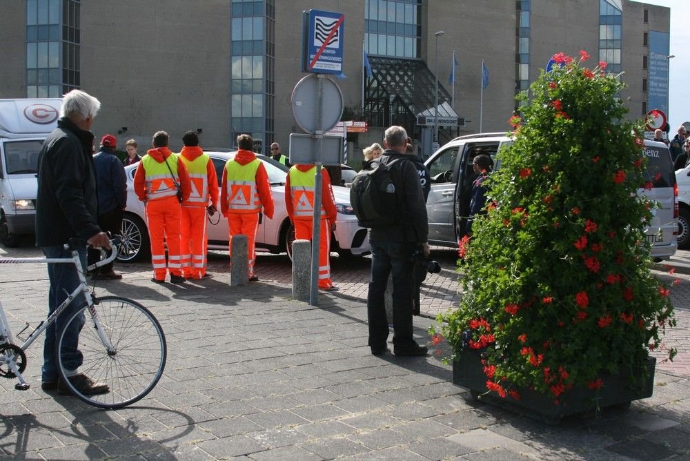 A biztonságiak szemrebbenés nélkül intézkedtek a tahó, nagypofájú X6-tulaj ellen