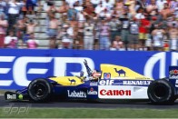 Nigel Mansell közel 700 kört vezetett 1992-ben a Williams-Renault-val