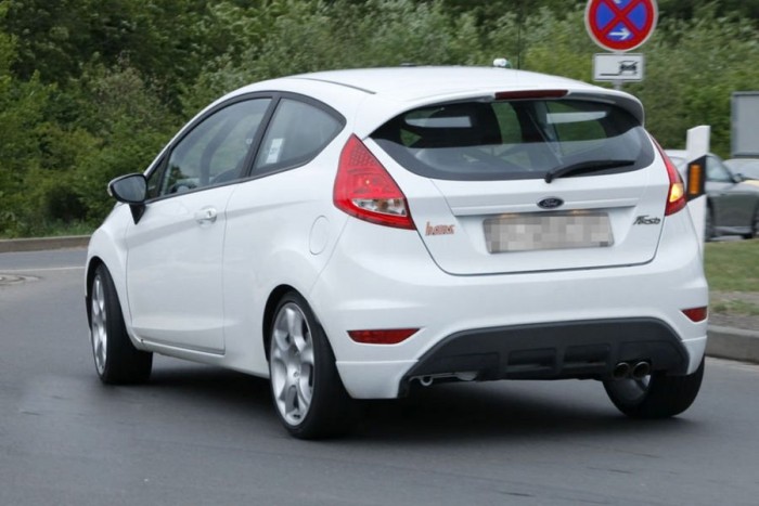Érkezik a sportos Ford Fiesta 4 | Vezess Érkezik a sportos Ford Fiesta 4
