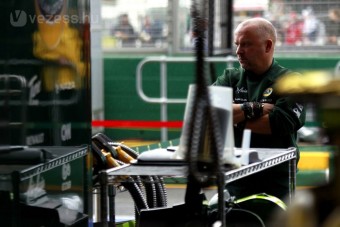 F1: Egy másodpercet javulhat a Lotus
