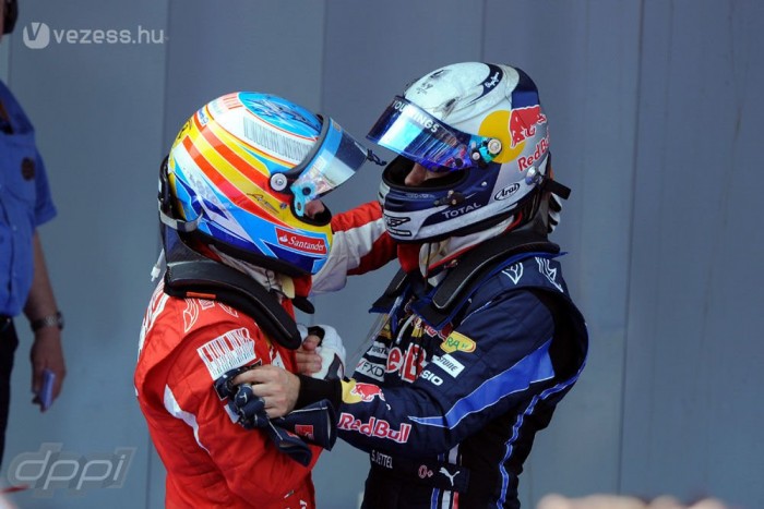 F1: Vettelnek nem lenne akadály Alonso