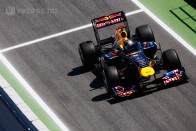 F1: Tarolt a Red Bull, lángolt a Renault 54