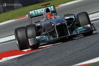 F1: A Mercedes a harmadik erő?