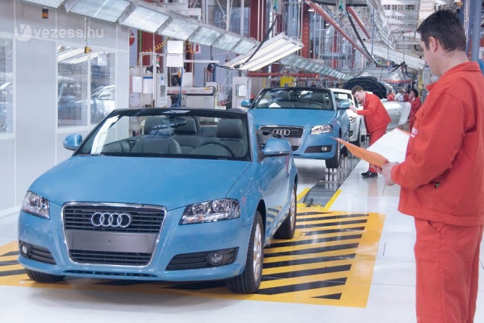 Tanulóknak is fizet az Audi 3