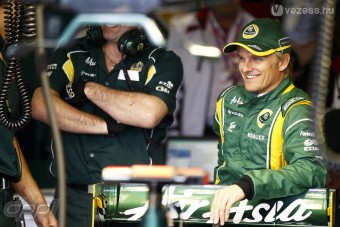 F1: Kovalainen remeklését ünnepli a Lotus