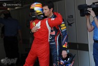 Vettel elismeri, hogy Webber gyorsabb volt 36