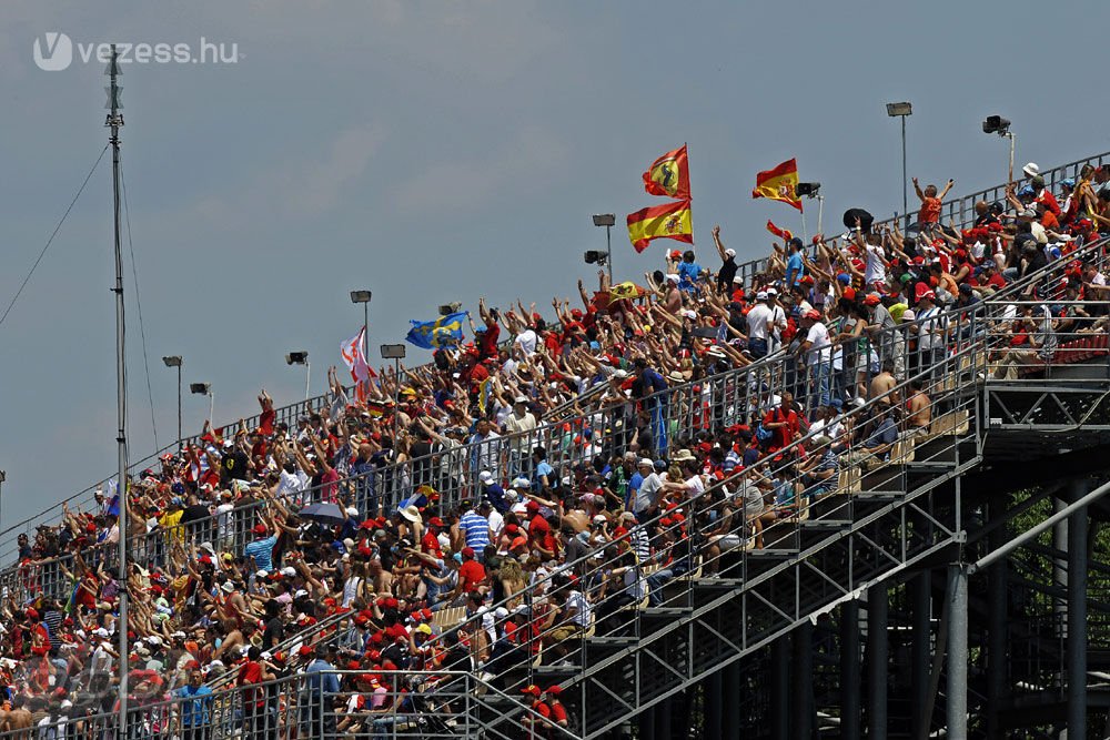 Vettel elismeri, hogy Webber gyorsabb volt 19