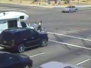 Négyéves kislányt gázoltak a zebrán