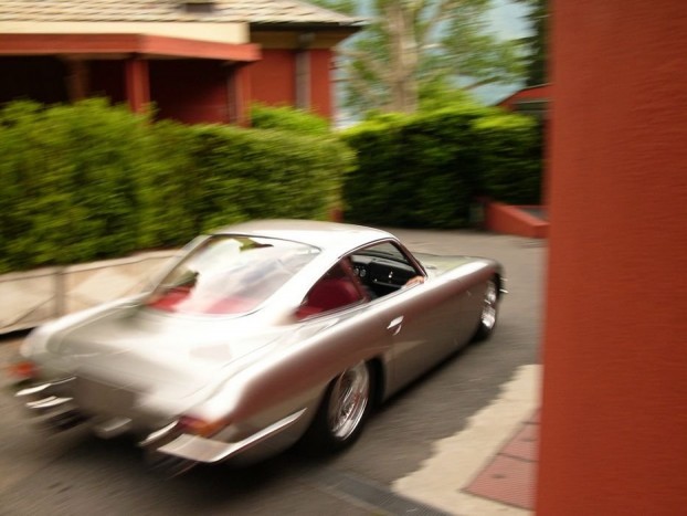 Ez volt a második Lamborghini, a 400GT. Utána készült a Miura.