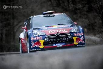 Gumit égetett a ralibajnok - videó