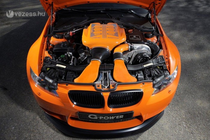 320 felett a visítós BMW M3 6