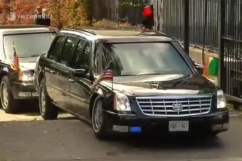 Csapdába esett Obama autója