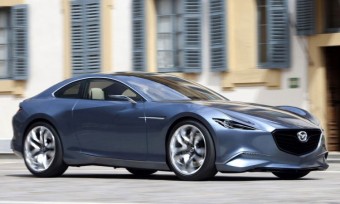 Toyota hibrid a Mazda sportkocsijában