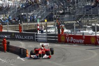 F1: Törtek az autók az edzésen 38