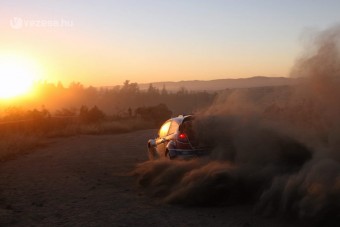 Porban fürödnek a ralisok - videó