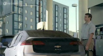 Beszólt a Chevynek a Nissan