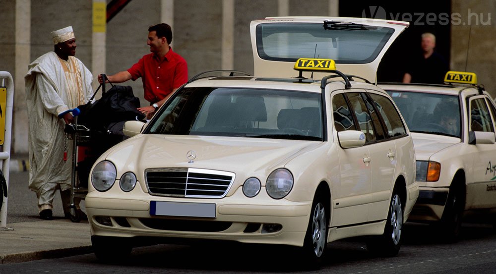 Taxis demonstráció a fővárosban 4