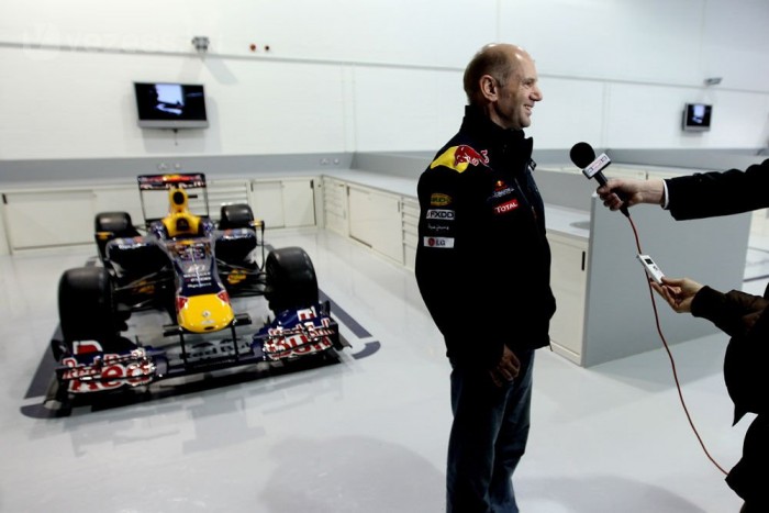 F1: A sztártervező is becézi autóit, mint Vettel 5 F1: A sztártervező is becézi autóit, mint Vettel 5