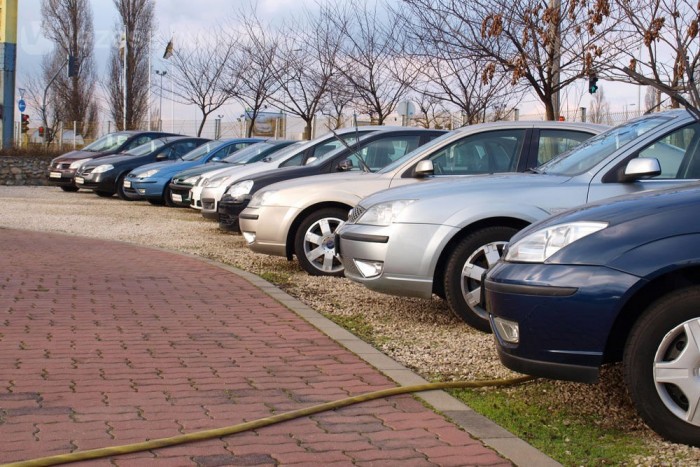 A használt autó nem várt izgalmakkal szolgálhatnak