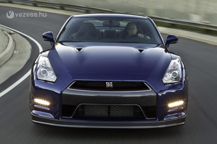 Erősebb lesz a leggyorsabb Nissan 9 Erősebb lesz a leggyorsabb Nissan 9