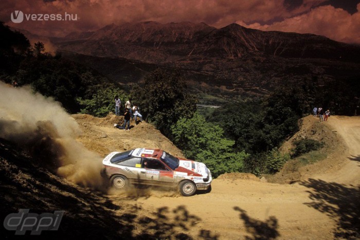 Itthon is bemutatták az új S-osztályt 6 | Vezess Sainz az Akropolisz-ralin