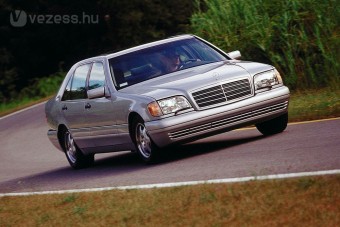 Itthon is bemutatták az új S-osztályt