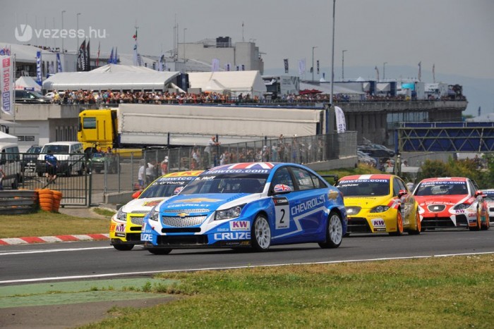 WTCC: Egyik szemünk sír, a másik Michelisz 7