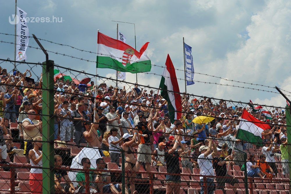 WTCC: Egyik szemünk sír, a másik Michelisz 10