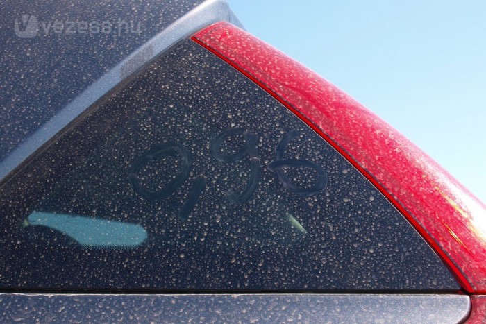 Fizethetünk a benzinkutakon euróval is és a kommunikáció is megoldható