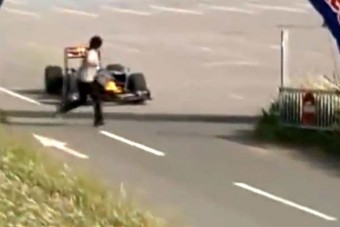 Gázolás az F1-bemutatón