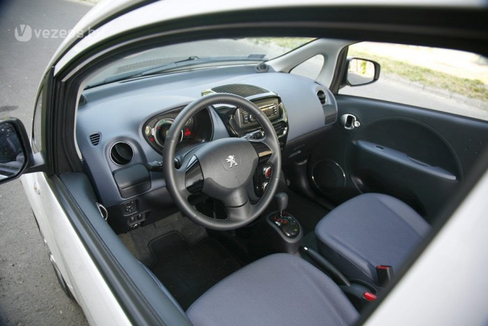 1000 forintból autóval Pestről Nagykőrösre 8 | Vezess Az anyagminőség teljesen rendben van