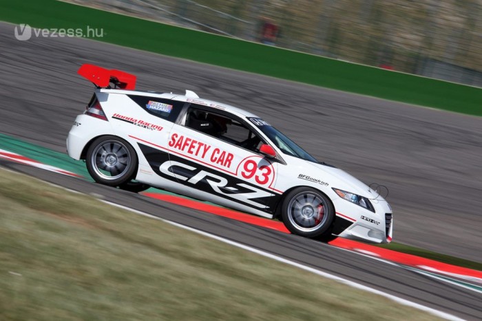 A jövő versenyautója a Hondától 3