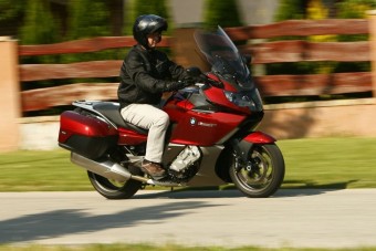 Hathengeres BMW 6,2 millióért