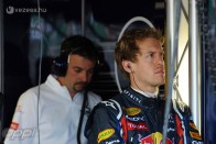 F1: Rosberg az élen, Vettel a falban 29