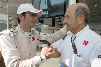 F1: A McLaren kölcsönadta a veteránt