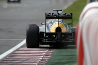 F1: A Mercedes gumit spórolt 21