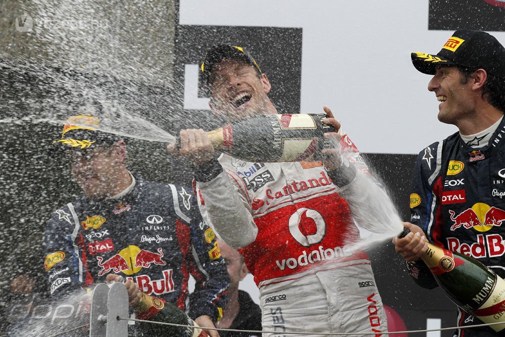 F1: Káosz, Vettel-hiba, Button-győzelem 27