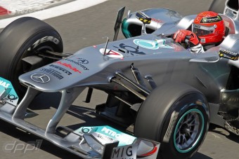 F1: Meddig marad Schumacher?