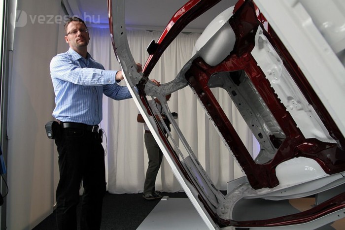 Könnyebb és merevebb az új kasztni